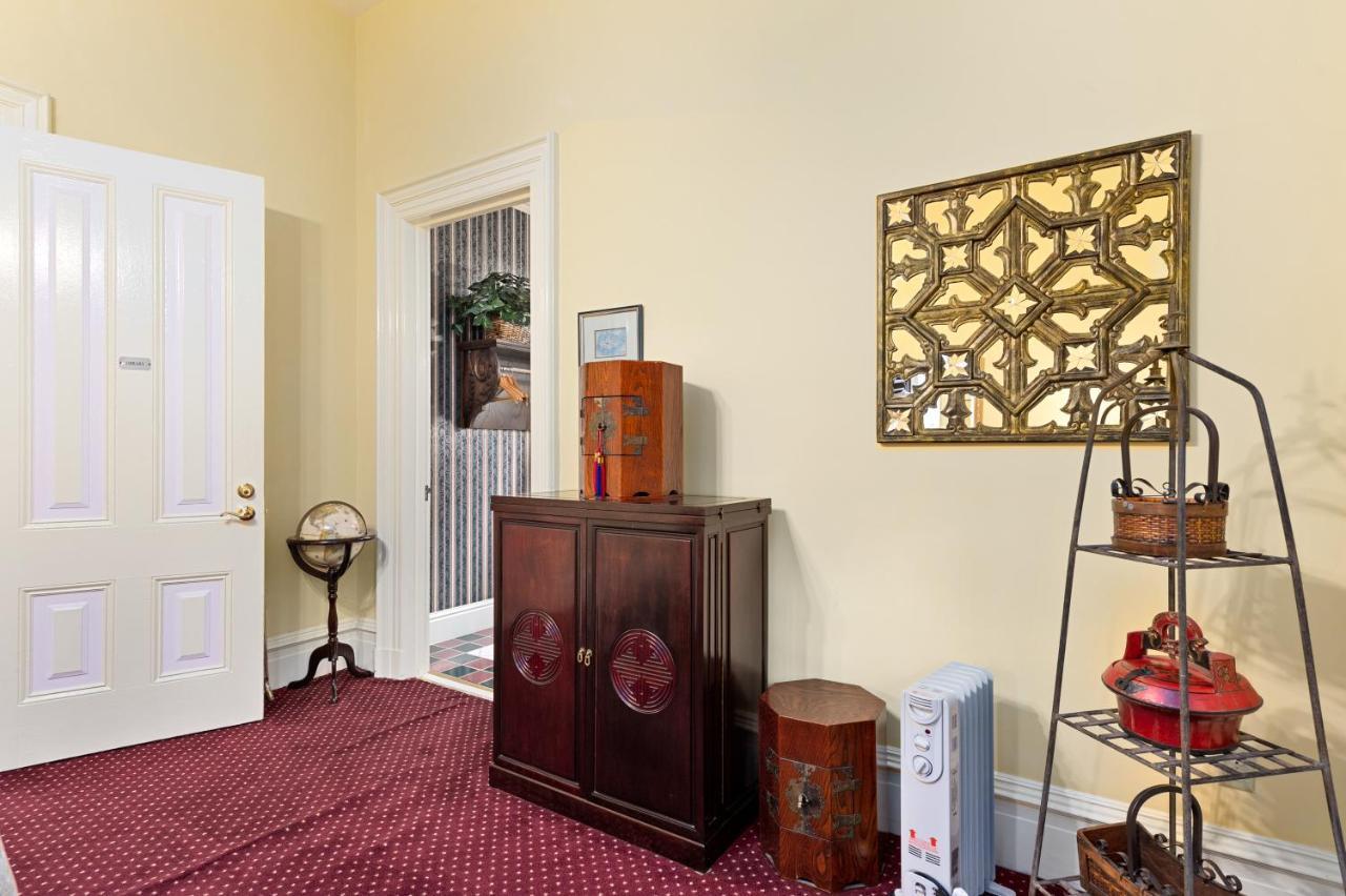 The Gables Wine Country Inn サンタローザ エクステリア 写真